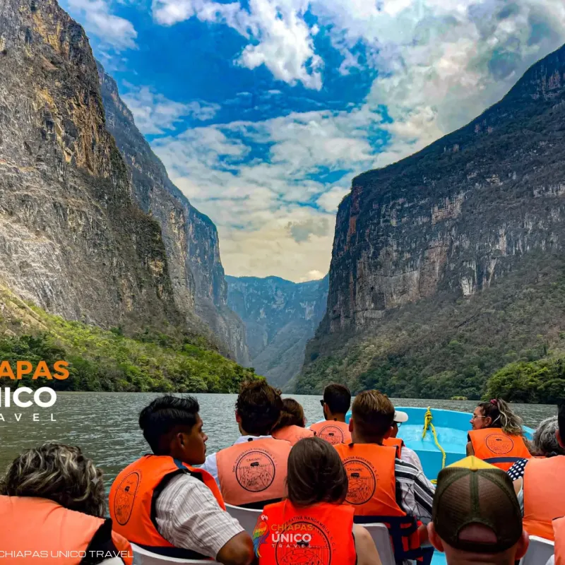 Recepción Aeropuerto-Cañon del sumidero- Miradores-Chiapa de corzo y San Cristóbal de las Casas