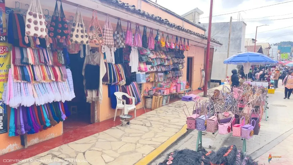  en San Juan Chamula y Zinacantán