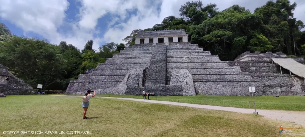 Palenque en Cascada Agua Azul- Misol-ha y la Zona Arqueológica de Palenque