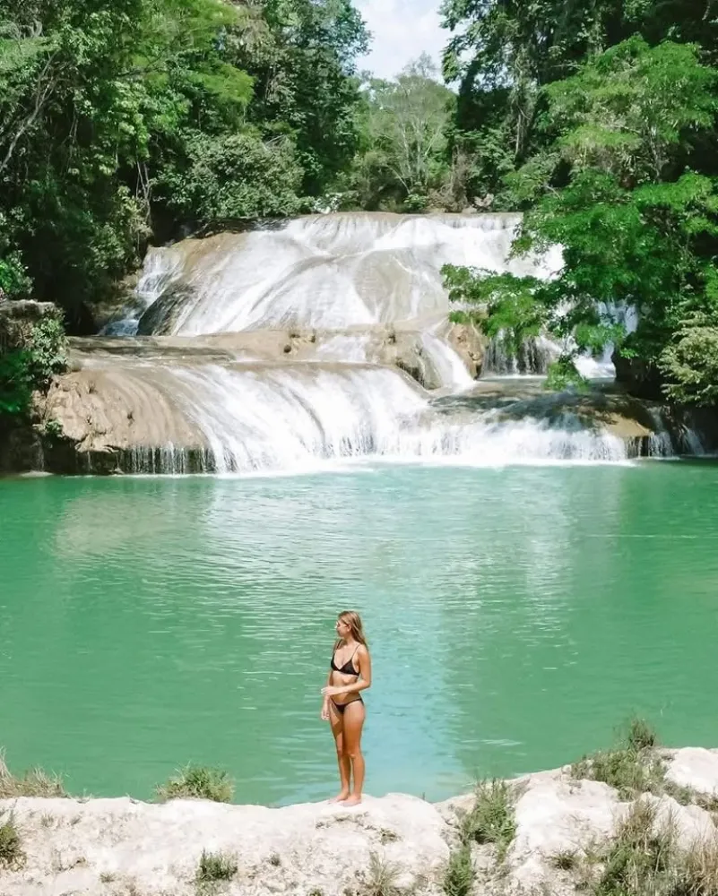  en Palenque-Cascada Roberto Barrios
