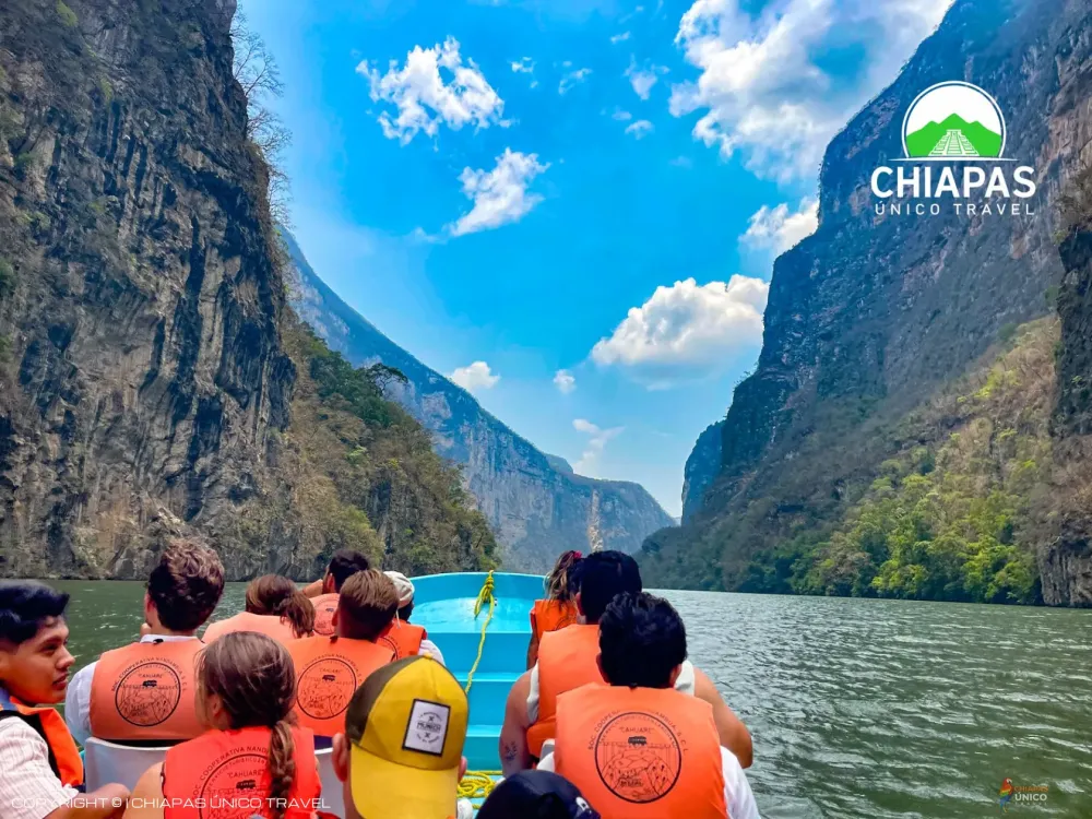 Tour Aeropuerto al cañon del sumidero, miradores y chiapa de corzo