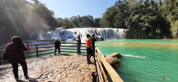 Agua Azul en Paquete Chiapas único 4 Días / 3 Noches